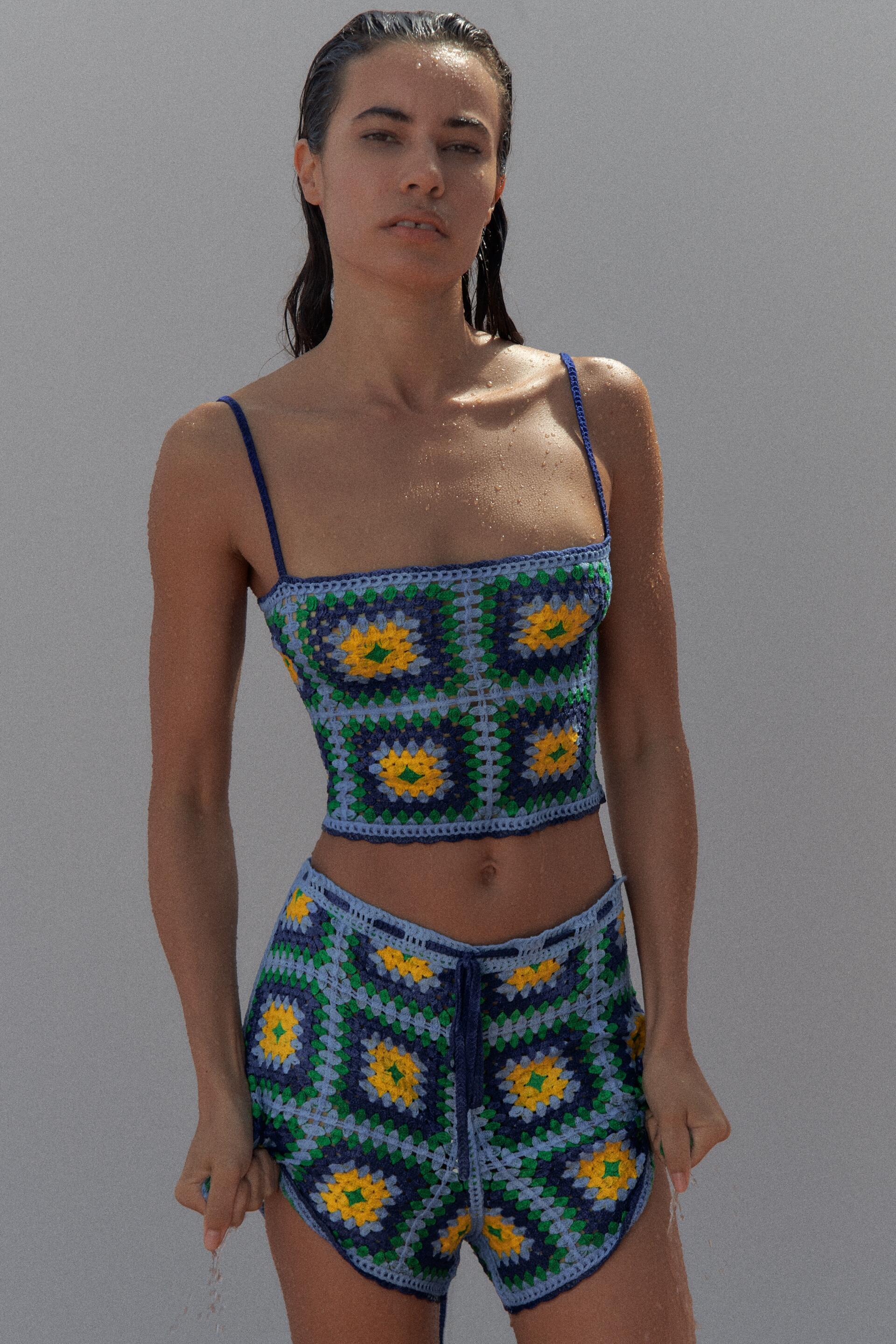 Zara
Crochet cropped top