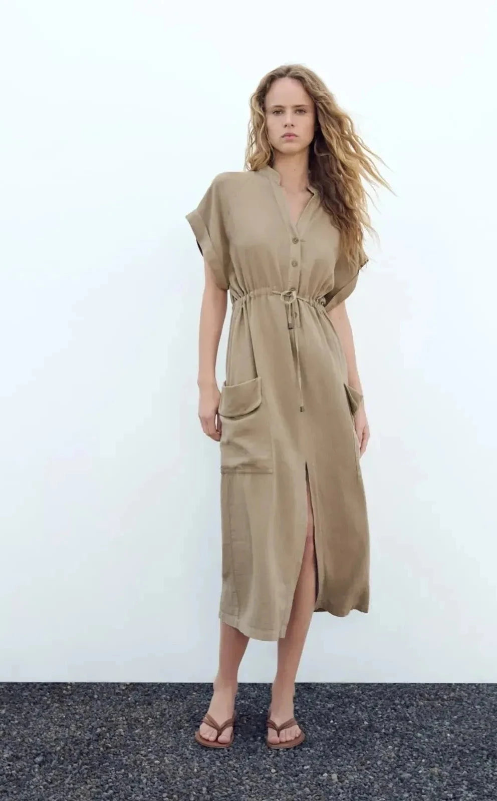 Zara
Linen blend midi dress