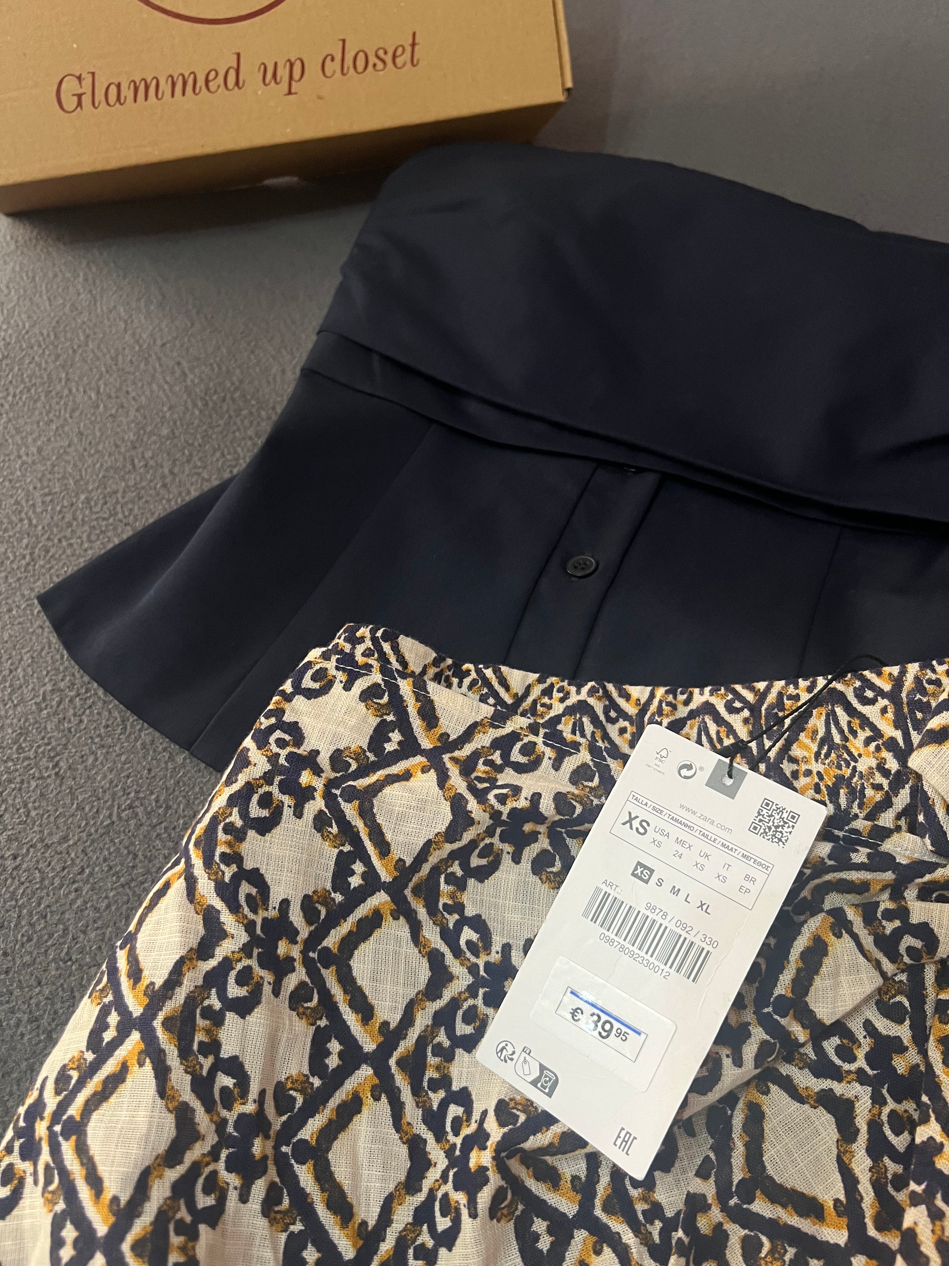 Zara
Navy blue tailored corset
