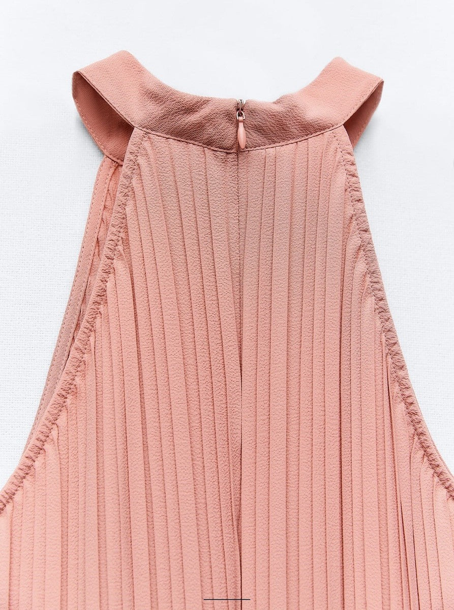 Zara
Halterneck pleated jumpsuit