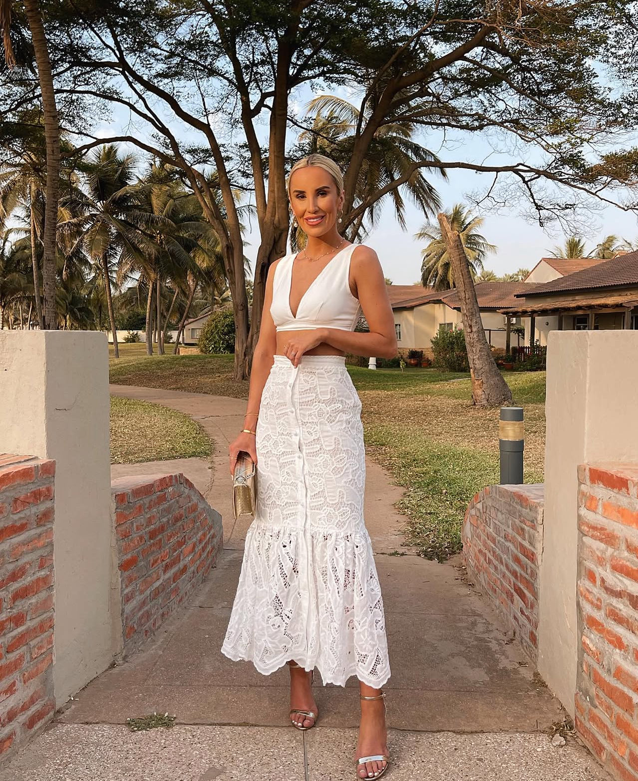 Zara
Textured Lace Skirt