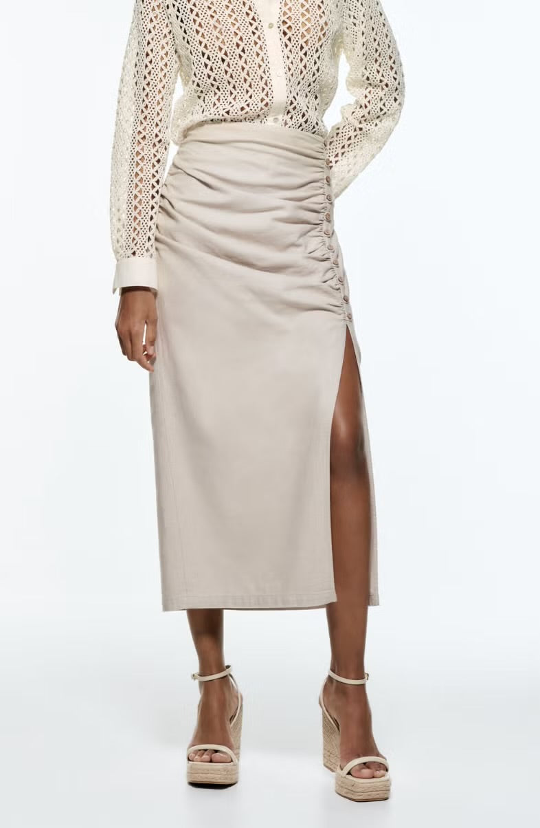 Zara
Linen Midi Skirt