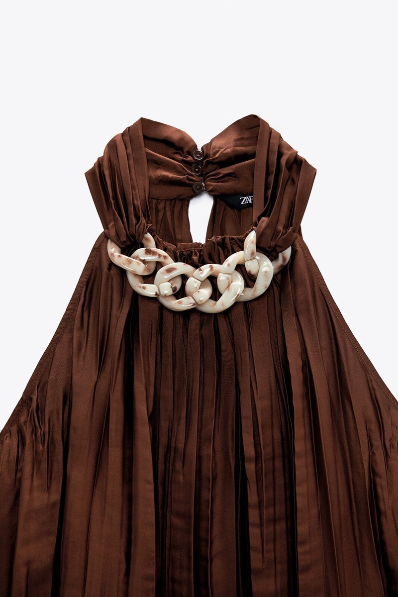 Zara
Pleated Satin Halter Neck Top