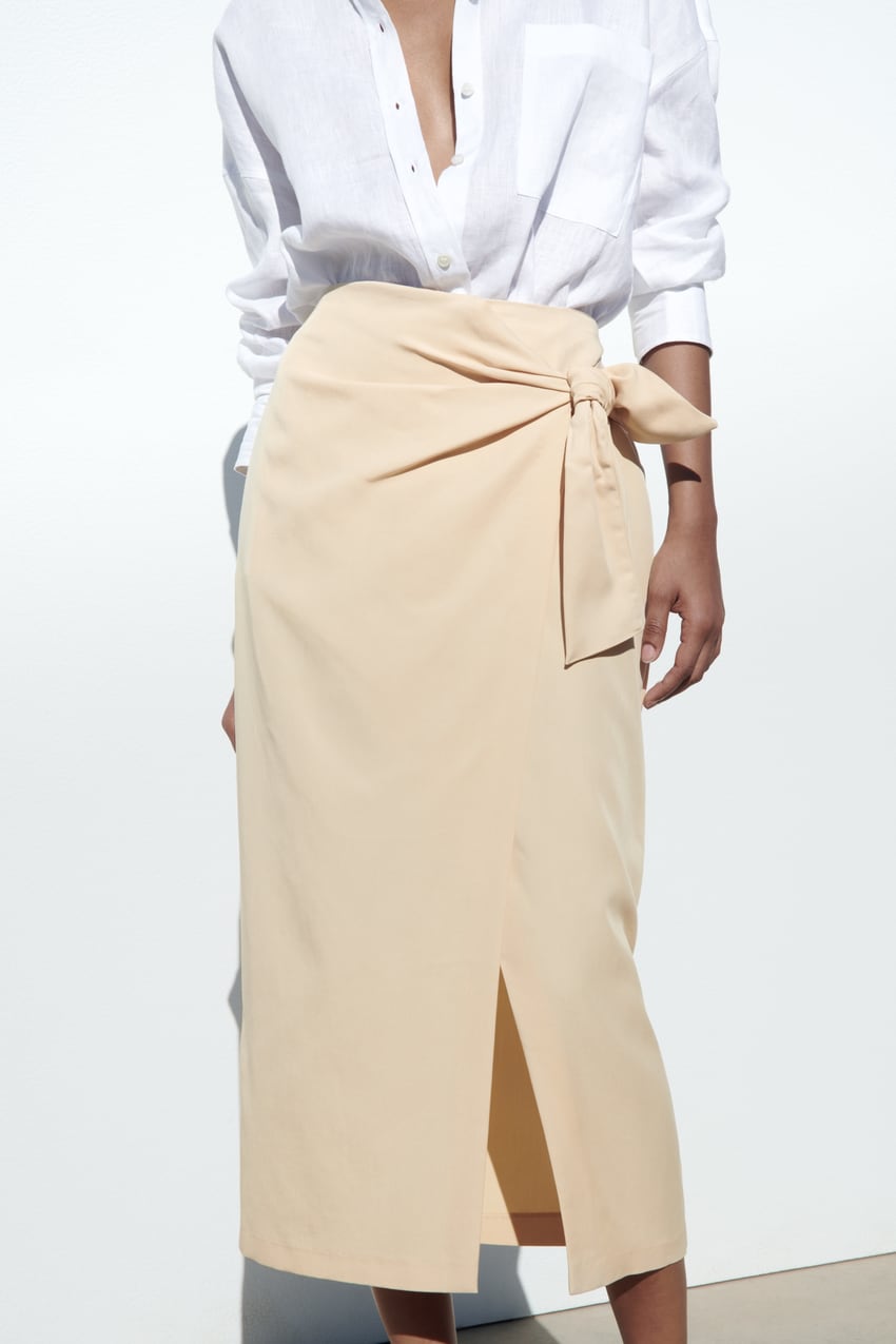 Zara
Wrap midi skirt