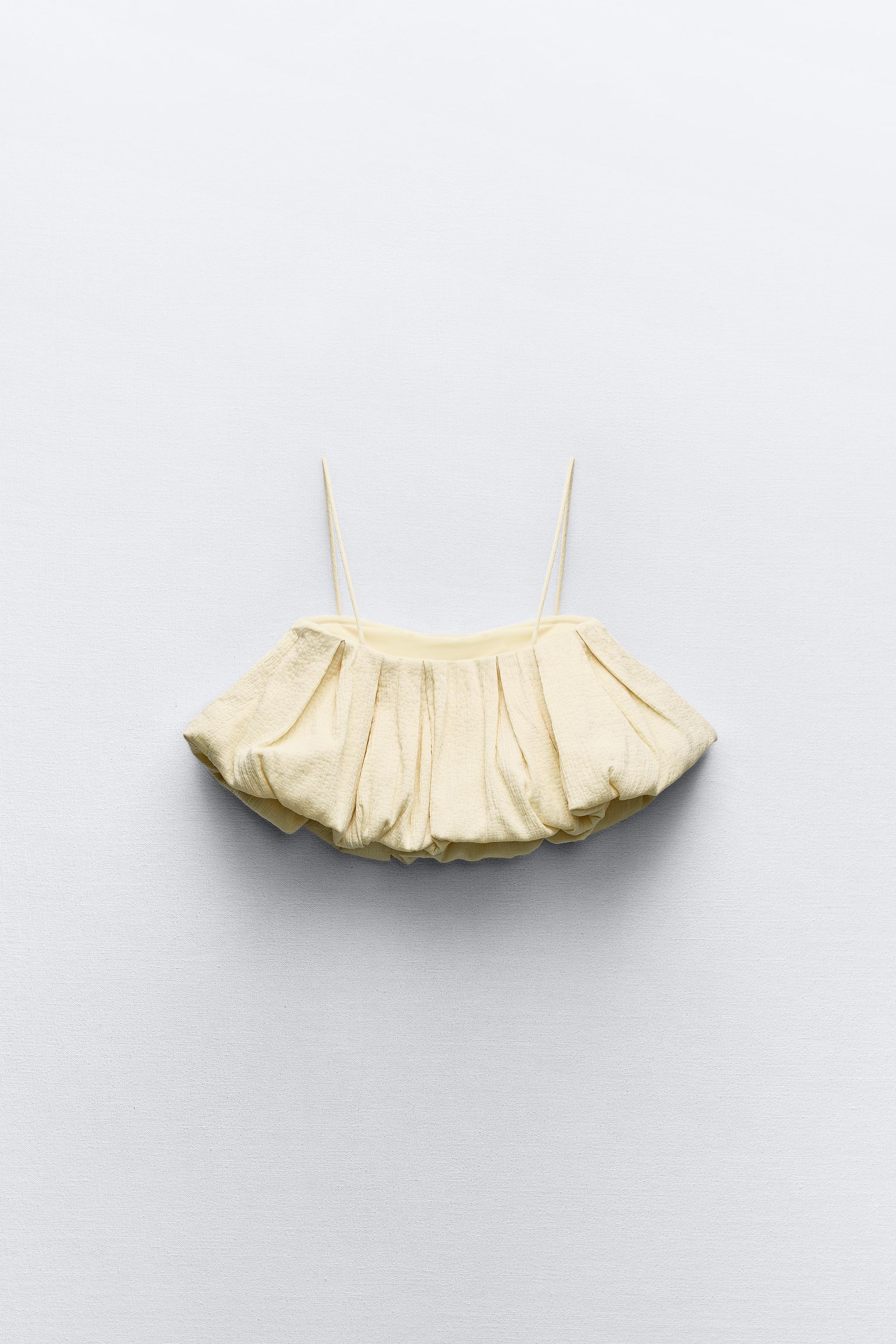 Zara
Bubble hem cropped top