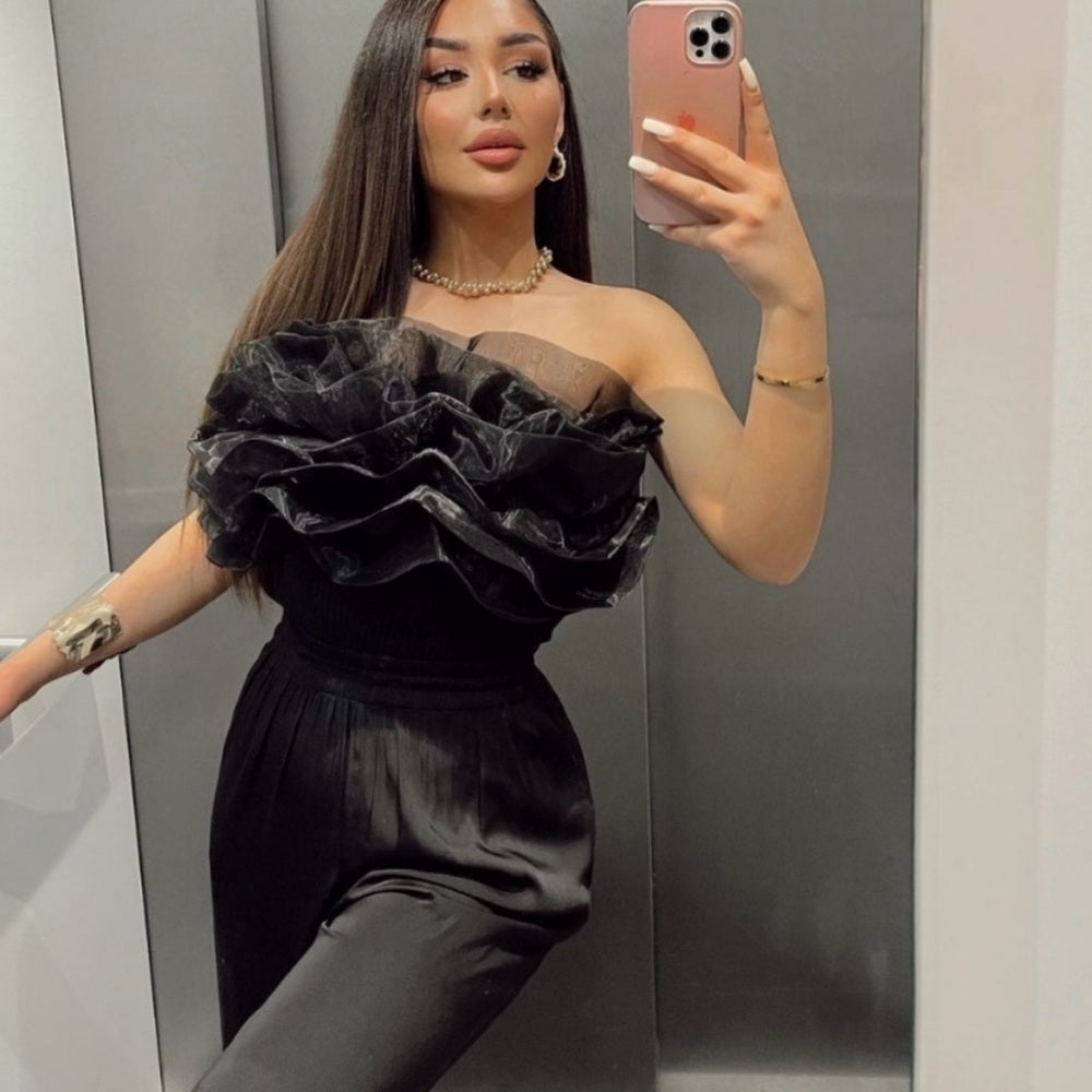 Zara 
Ruffled organza bodysuit
