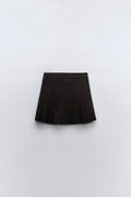 Zara
Pleated mini skirt