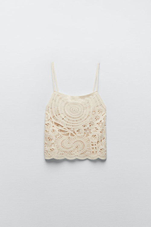 Zara
Crochet cropped scalloped top
