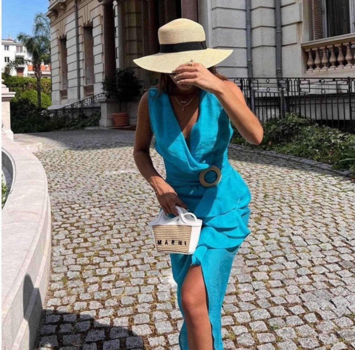 Zara
Ruffled Belted Midi Dress