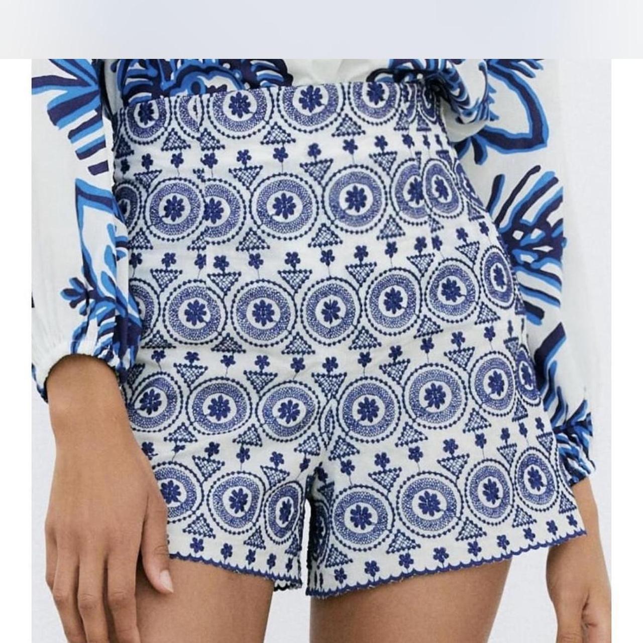 Zara 
Embroidered
Shorts