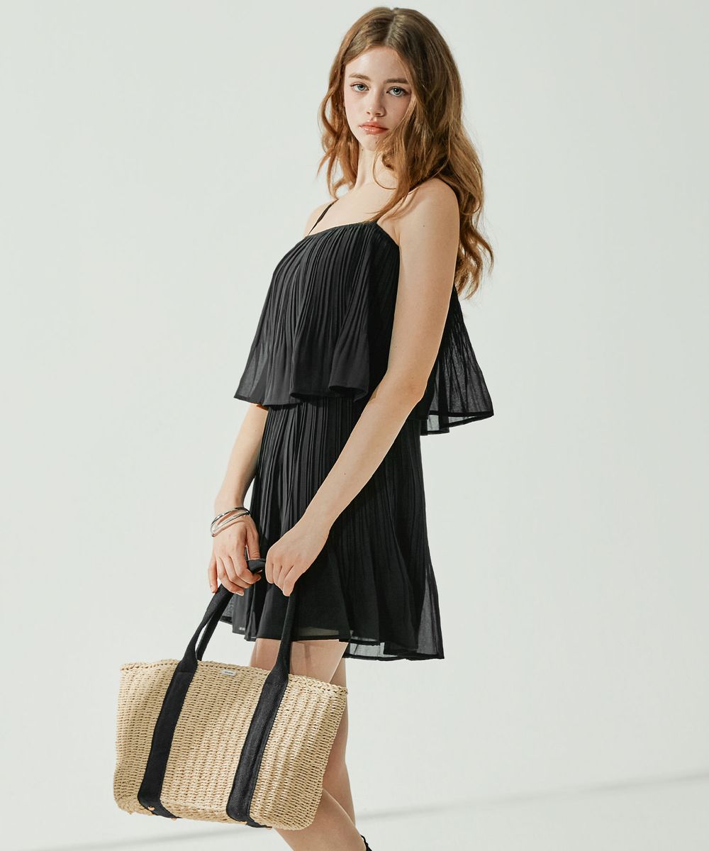 Zara 
Chiffon Pleated Dress