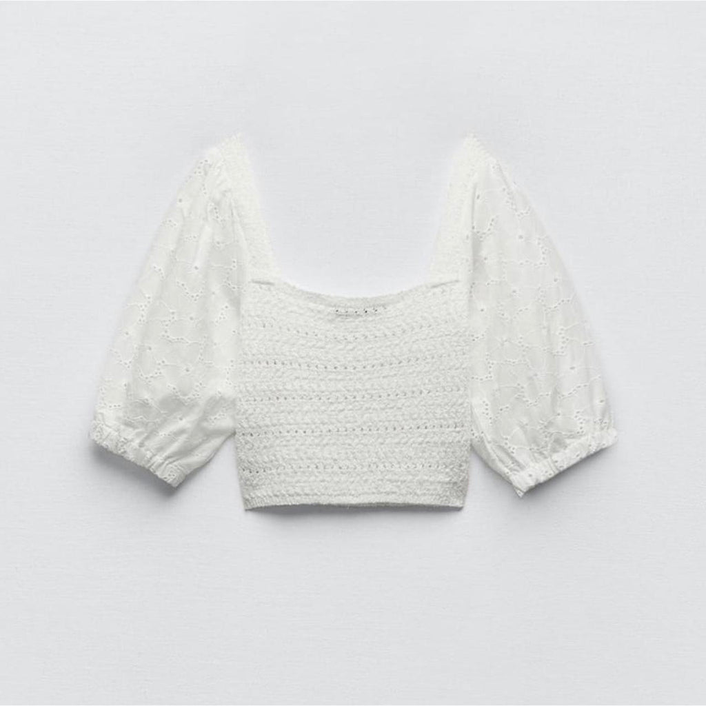 Zara
Combined knit embroidred top